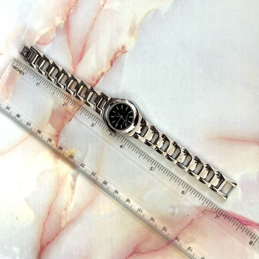 Anne Klein silver tone watch - Picture 3 of 9